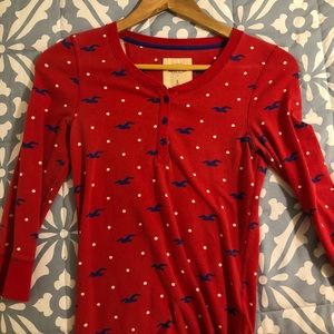 hollister top super comfy